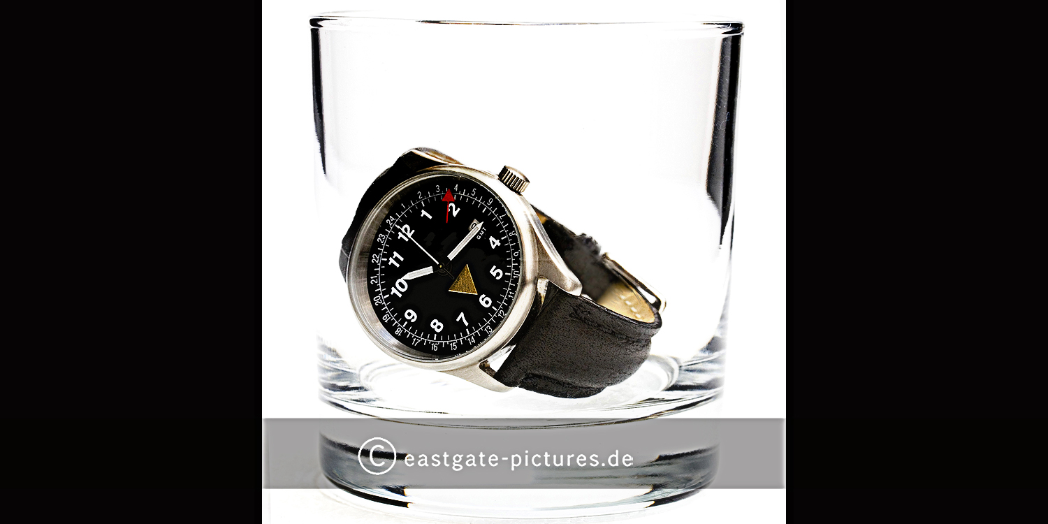 Uhr im Glas